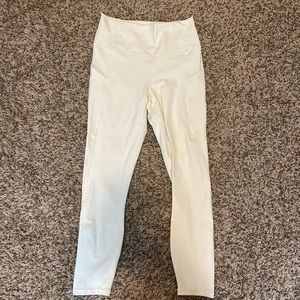 Cream fabletics leggings